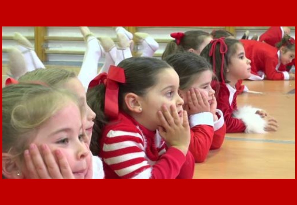 BAILE DE NAVIDAD DE LOS GRUPOS DE GIMNASIA RÍTMICA
