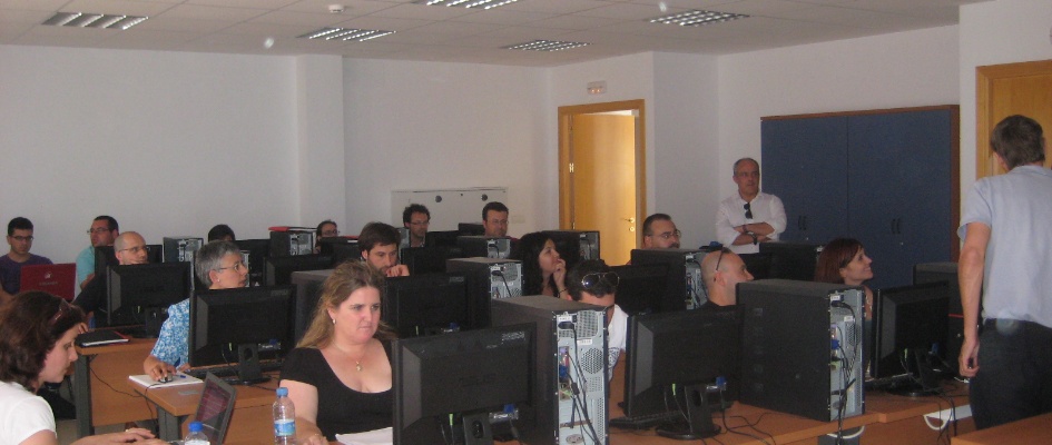 CURSO_DE_PERIODISMO_EN_EL_ENTORNO_RURAL_2011_013.JPG