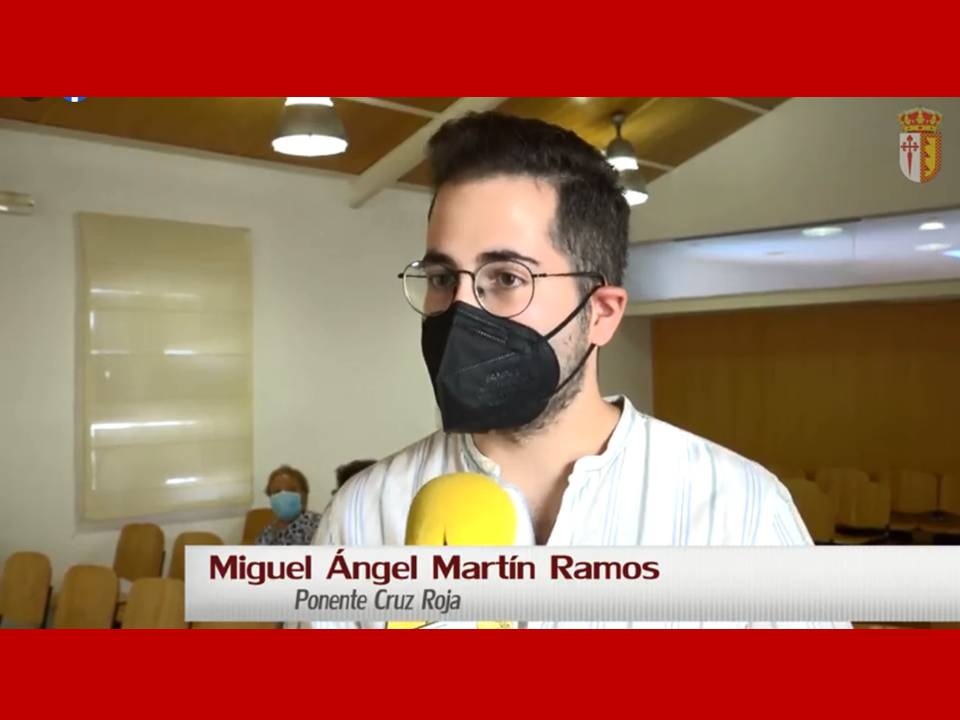 sesión informativa sobre herencias y patrimonio impartida por Cruz Roja