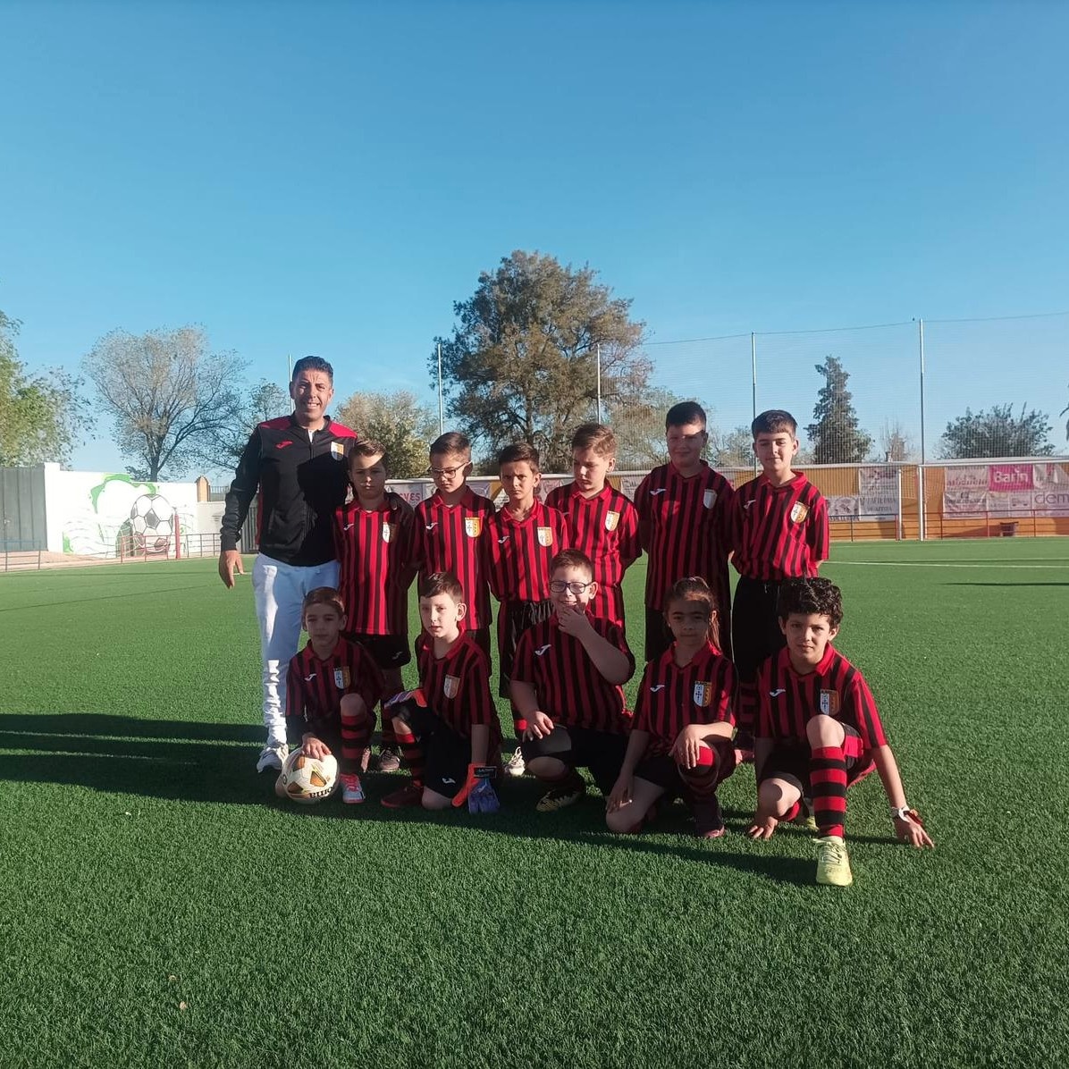 3.-PARTIDOS DISPUTADOS POR LA ESCUELA MUNICIPAL DE FÚTBOL DE EL RUBIO