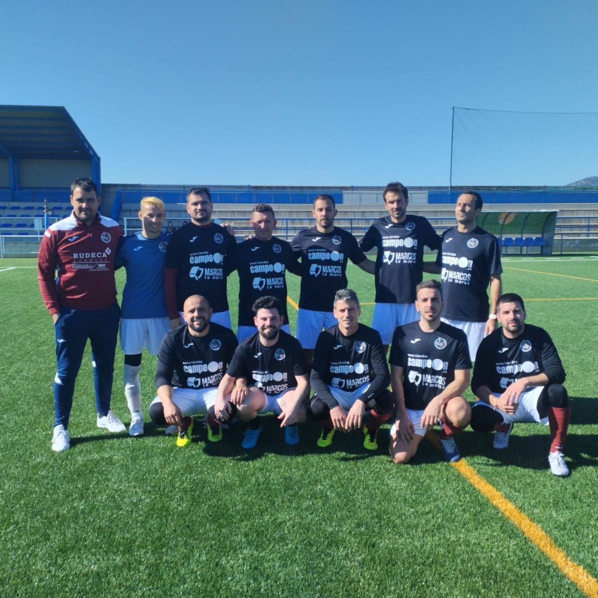VETERANOS DE EL RUBIO SE PROCLAMA SUBCAMPEÓN EN LA COPA DE NAVIDAD
