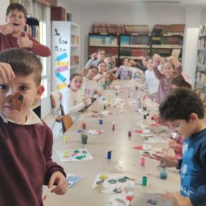 1.-TALLER NAVIDEÑO EN LA BIBLIOTECA MUNICIPAL