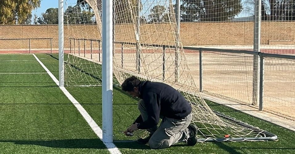 2.-MANTENIMIENTO DE REDES DEL CAMPO DE FÚTBOL 11