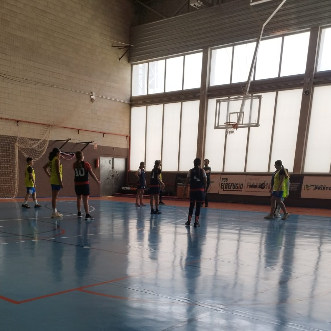 3.-ESCUELA MUNICIPAL DE BALONCESTO DE EL RUBIO