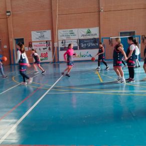 3.-La Escuela Municipal de Baloncesto de El Rubio