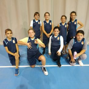 PRIMEROS PARTIDOS DE LA ESCUELA MUNICIPAL DE BALONCESTO EN LOS JUEGOS DEPORTIVO
